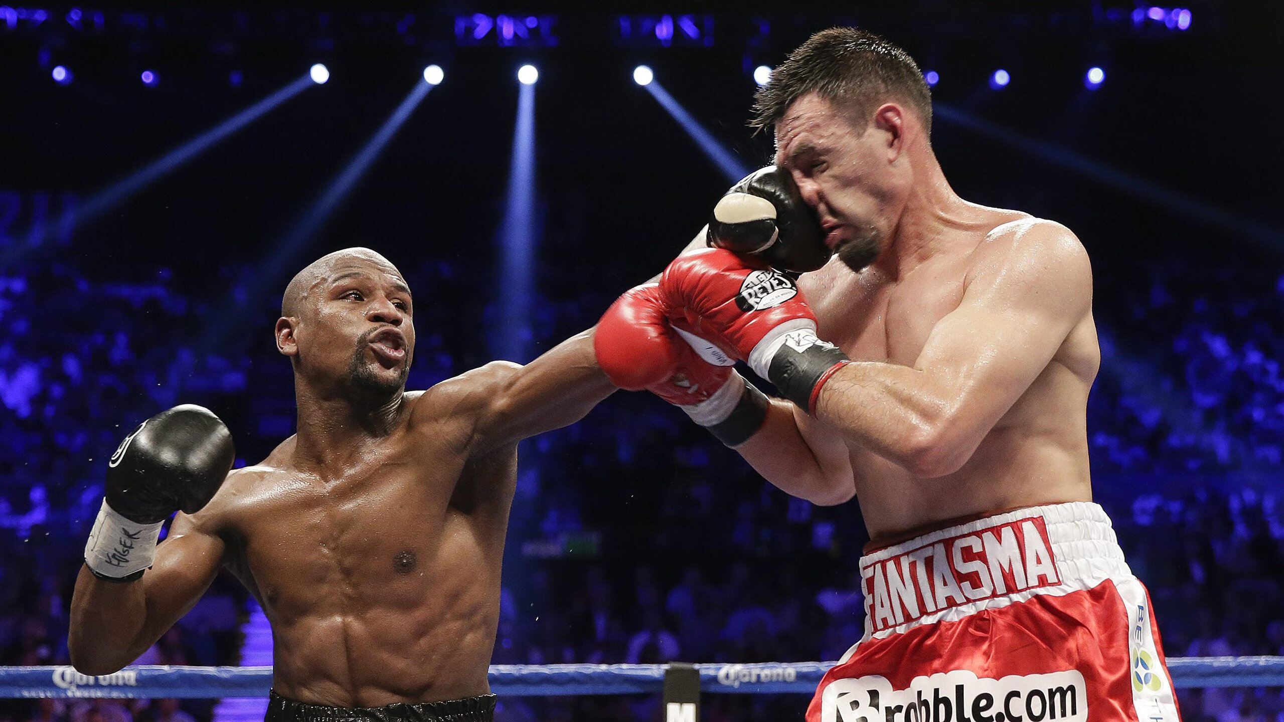 “32强俱乐部世界杯开幕:全新模式引全球注目”